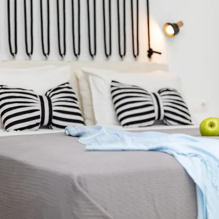 Renata Luxury Naxos Castle Apartment