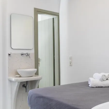 Renata Luxury Naxos Castle Apartment Naxos City